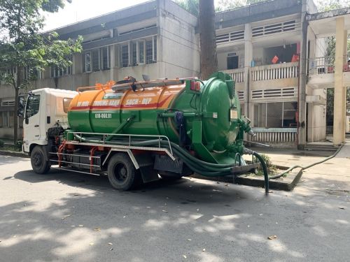 Thi công hút 80 khối nước thải hầm cầu tại bệnh viện tỉnh Bình Dương