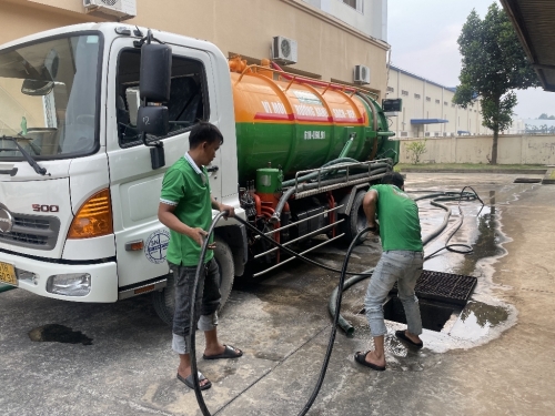 Thi công vệ sinh cống rãnh tại KCN Bình Đường