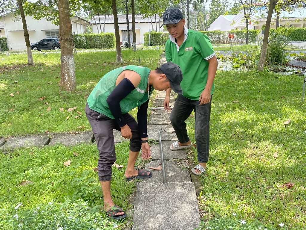 Vệ sinh cống rãnh tại KCN Tân Đông Hiệp B - Dĩ An, Bình Dương